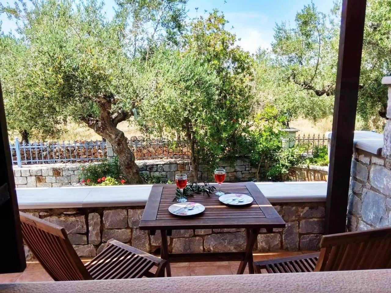 Atha-Tina:Traditional Stone Homes Agios Nikolaos  Exteriér fotografie